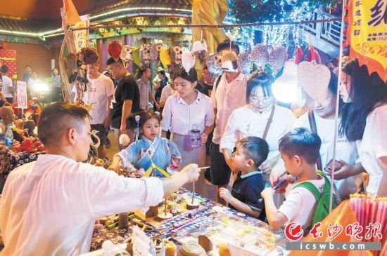 �������𹬵���ο���������ѡ����С��Ʒ��