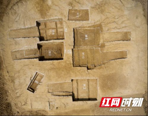 常德南坪古墓D19发掘现场航拍图_副本.png
